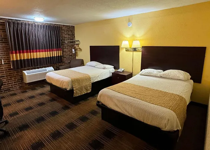 Travelodge By Wyndham Airport Platte City