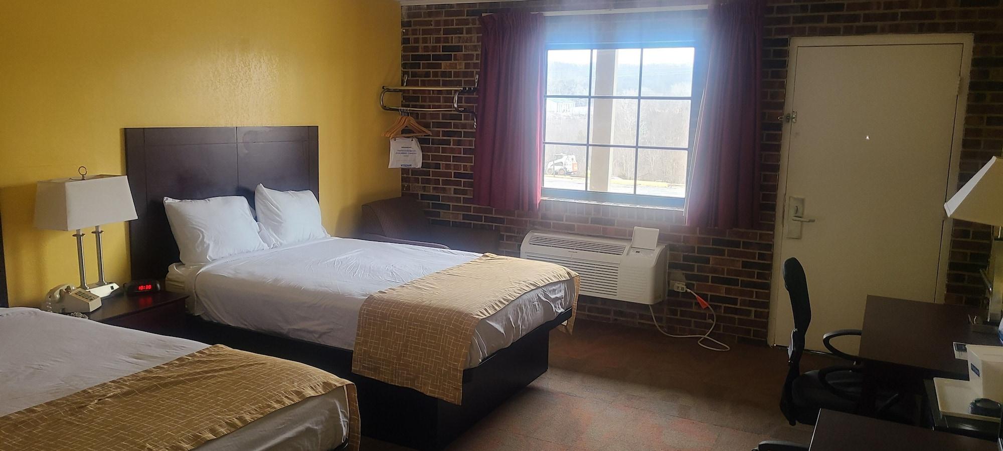 Travelodge By Wyndham Airport Platte Hotel