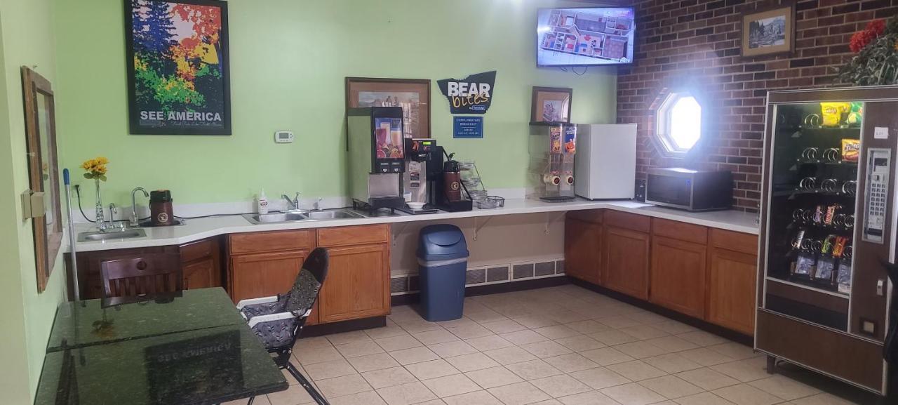 Travelodge By Wyndham Airport Platte Hotel *