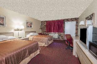 Travelodge By Wyndham Airport Platte Hotel
